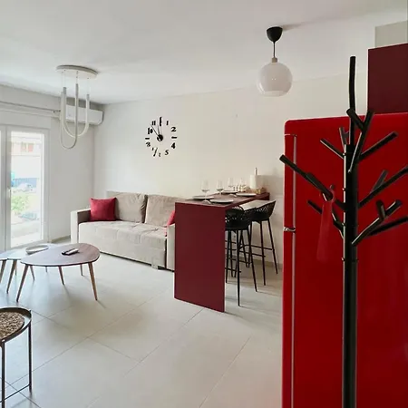 Av Luxury Thessaloniki